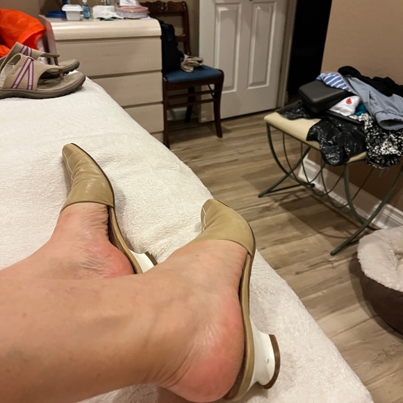 Salvatore Ferragamo Tan Leather Mules - Picture 2 of 8